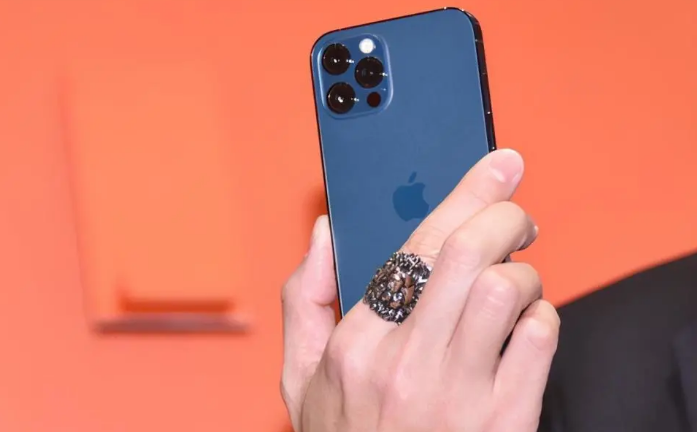攀枝花苹果手机维修分享iPhone12系列重启方法教程 